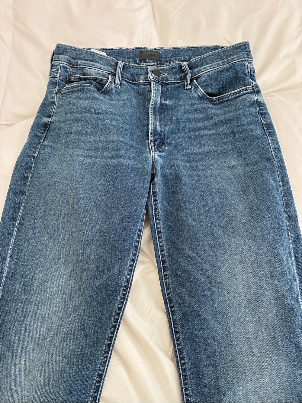 MOTHER Mid Rise Dazzler Jeans in Medium Blue Sz 30
